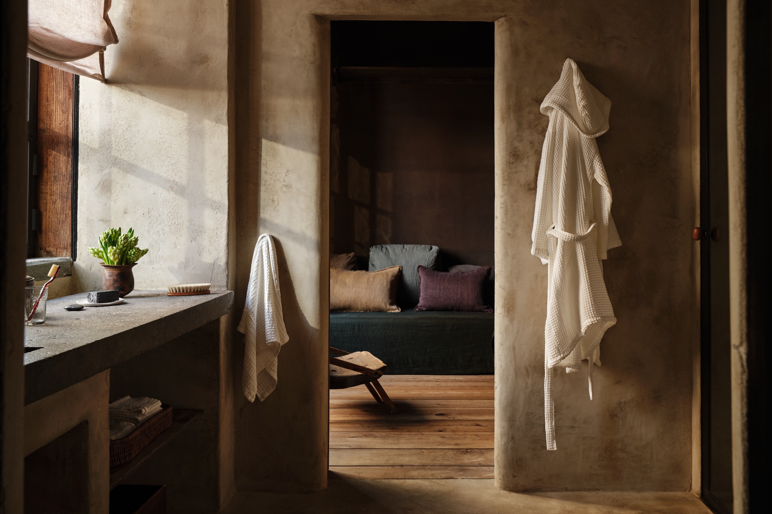 chambre avec salle de bain appartement New york décoration rustique chic Zara Home chambre avec salle de bain appartement New york décoration rustique chic Zara Home