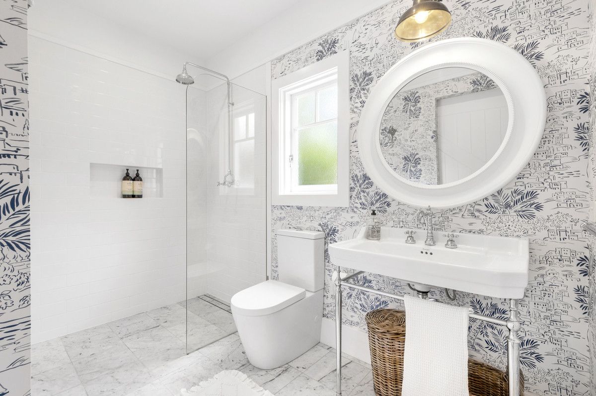 salle de bain avec papier-peint décoration rustique chic salle de bain avec papier-peint décoration rustique chic
