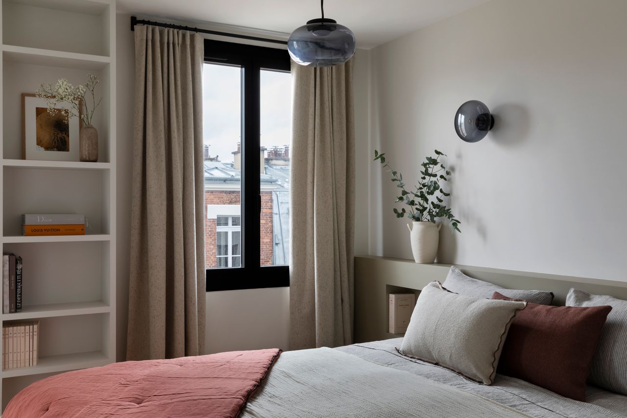 chambre appartement Paris décoration contemporaine Photo : ©Pauline Le Goff