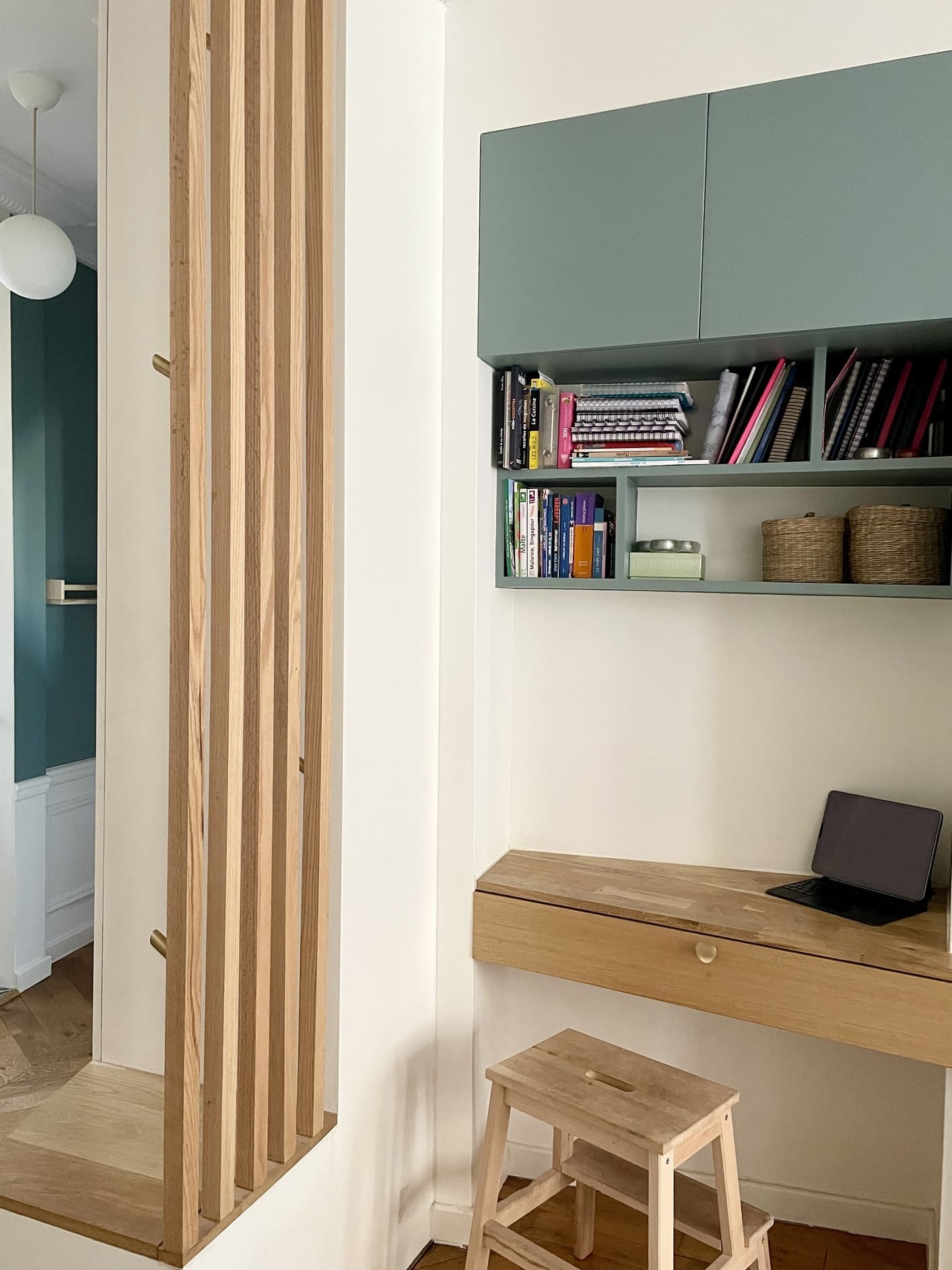 espece bureau décoration contemporaine appartement rénové près de Paris par Charlotte Gille de Happy Pog