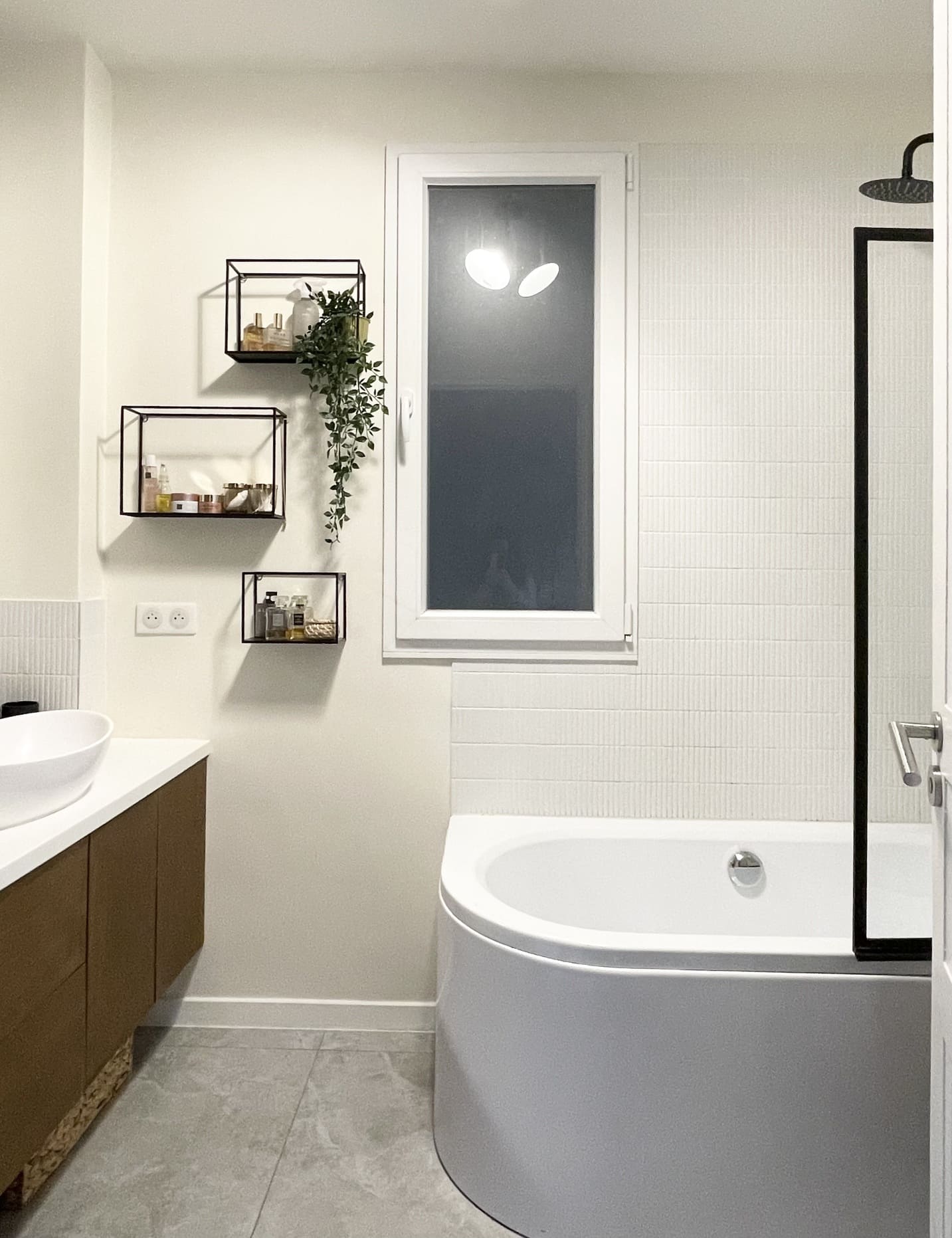 salle de bain appartement rénové près de Paris par Charlotte Gille de Happy Pog