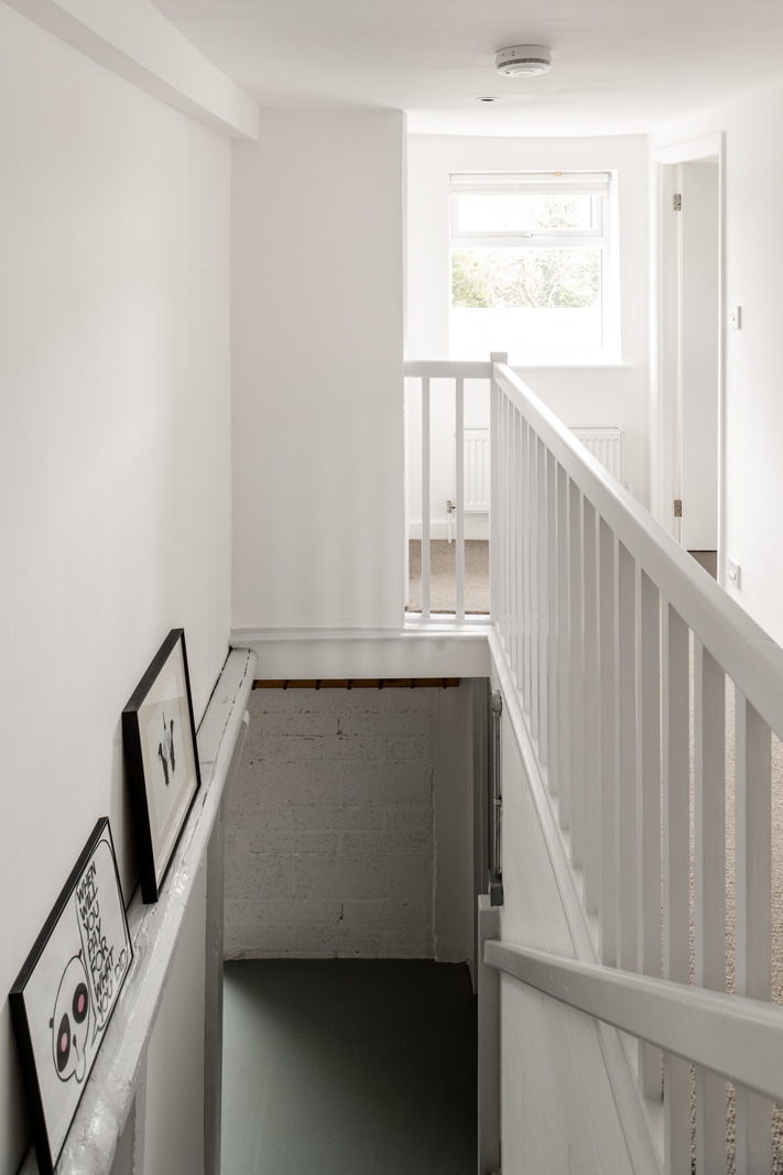 escalier laqué blanc