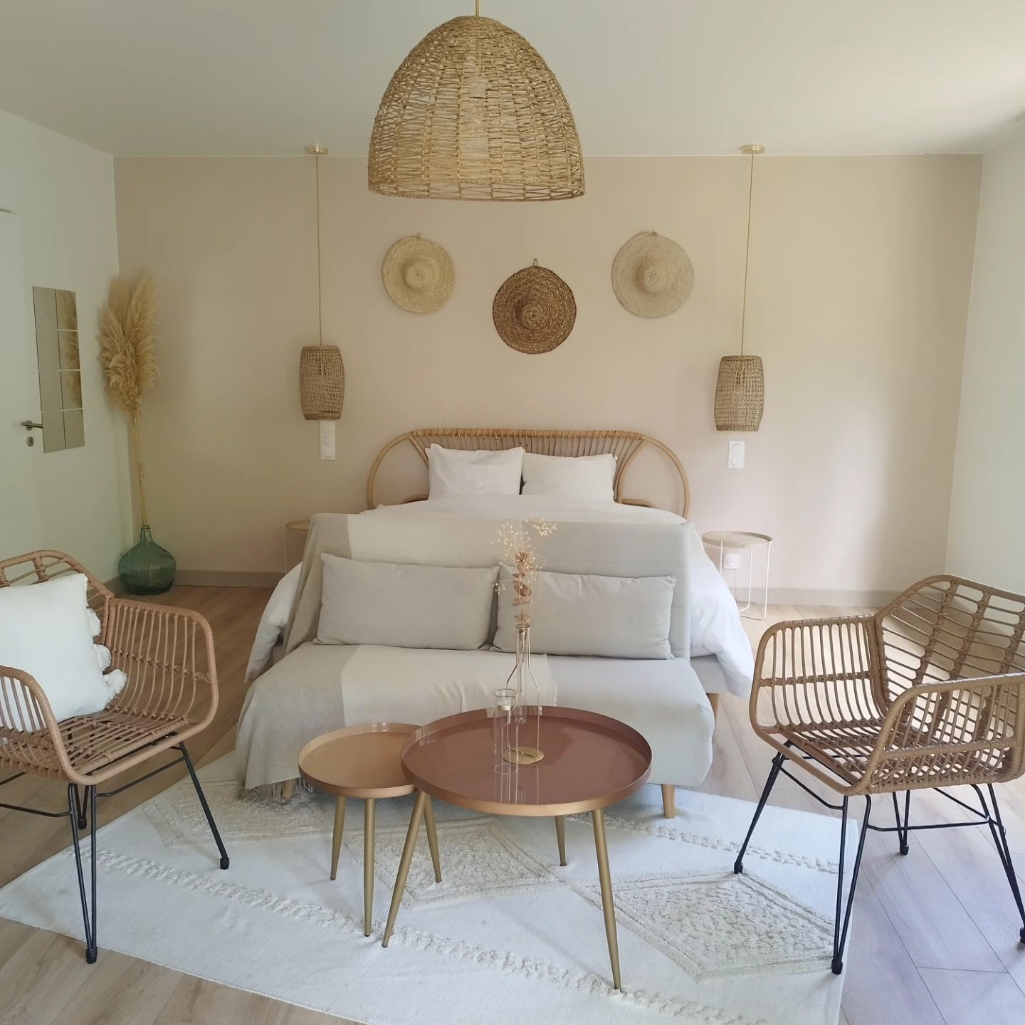 salon et chambre petite petite maison en bois de 30m2 Côte & Lodge salon et chambre petite petite maison en bois de 30m2 Côte & Lodge