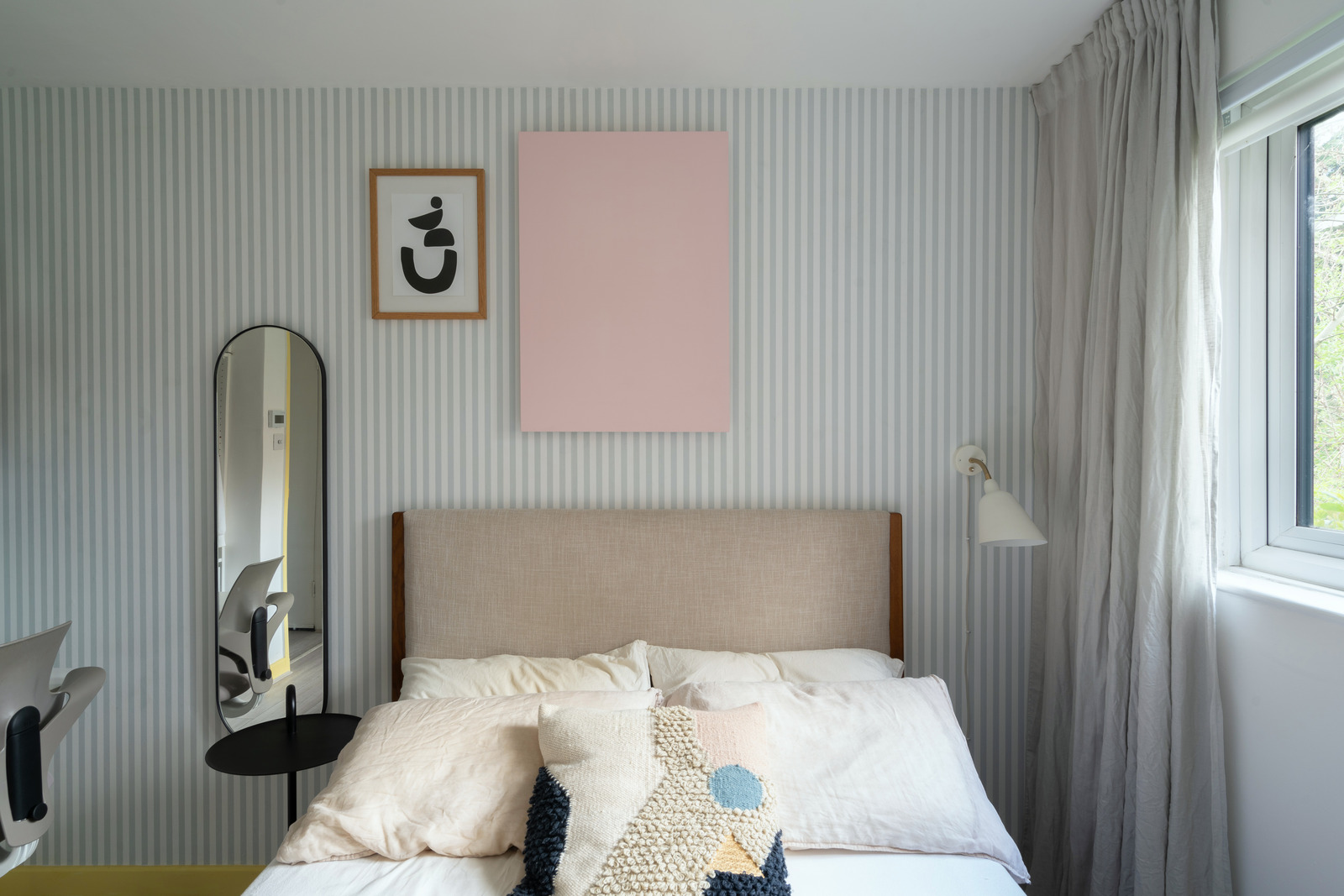 chambre deux-pièces 35m2 décoration colorée chambre deux-pièces 35m2 décoration colorée