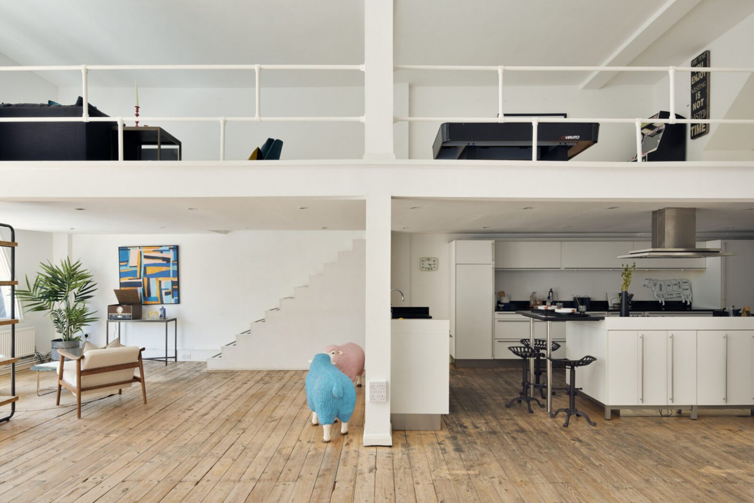 cuisine sous mezzanine loft en duplex