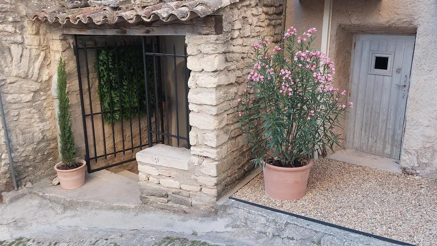 maison en pierre rénovée La maison du Luberon maison en pierre rénovée La maison du Luberon