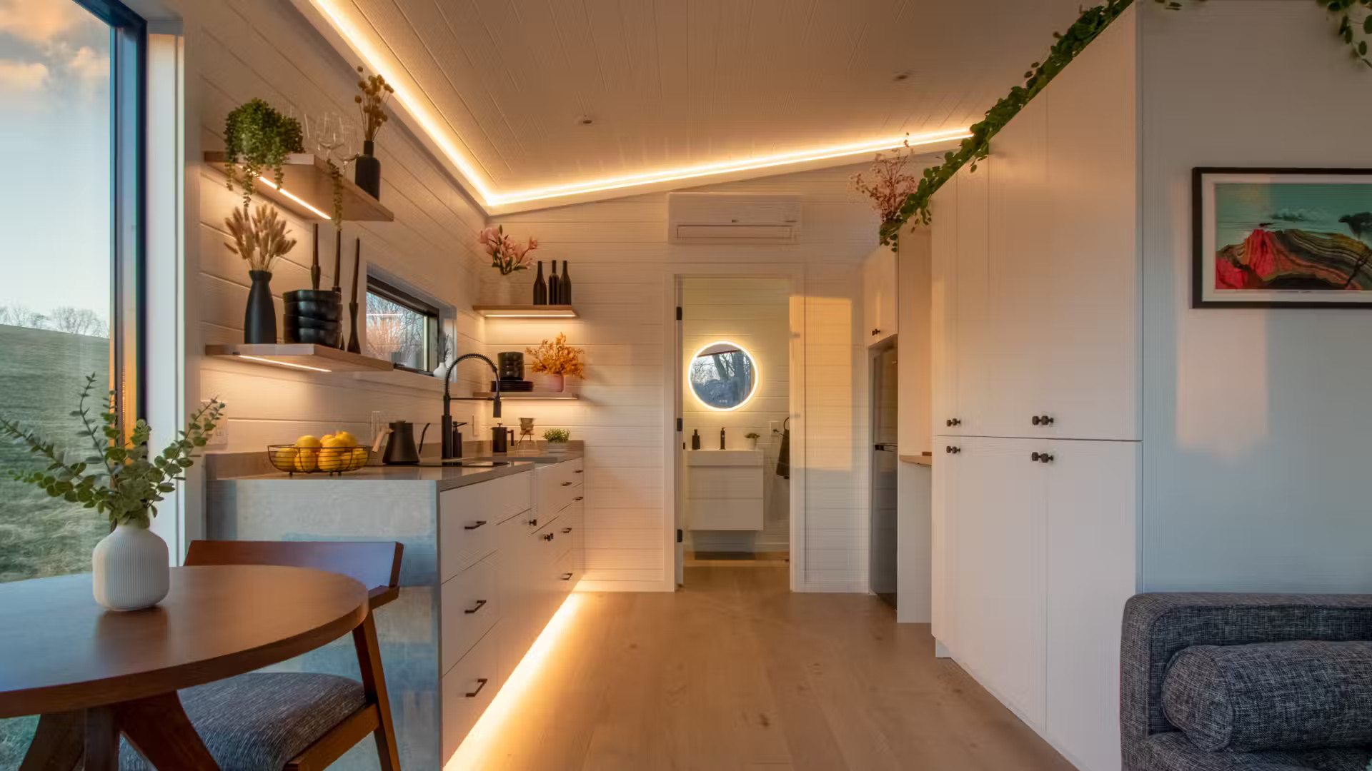 cuisine éclairage LED petite maison de 37m2 The Luna Zook Cabins