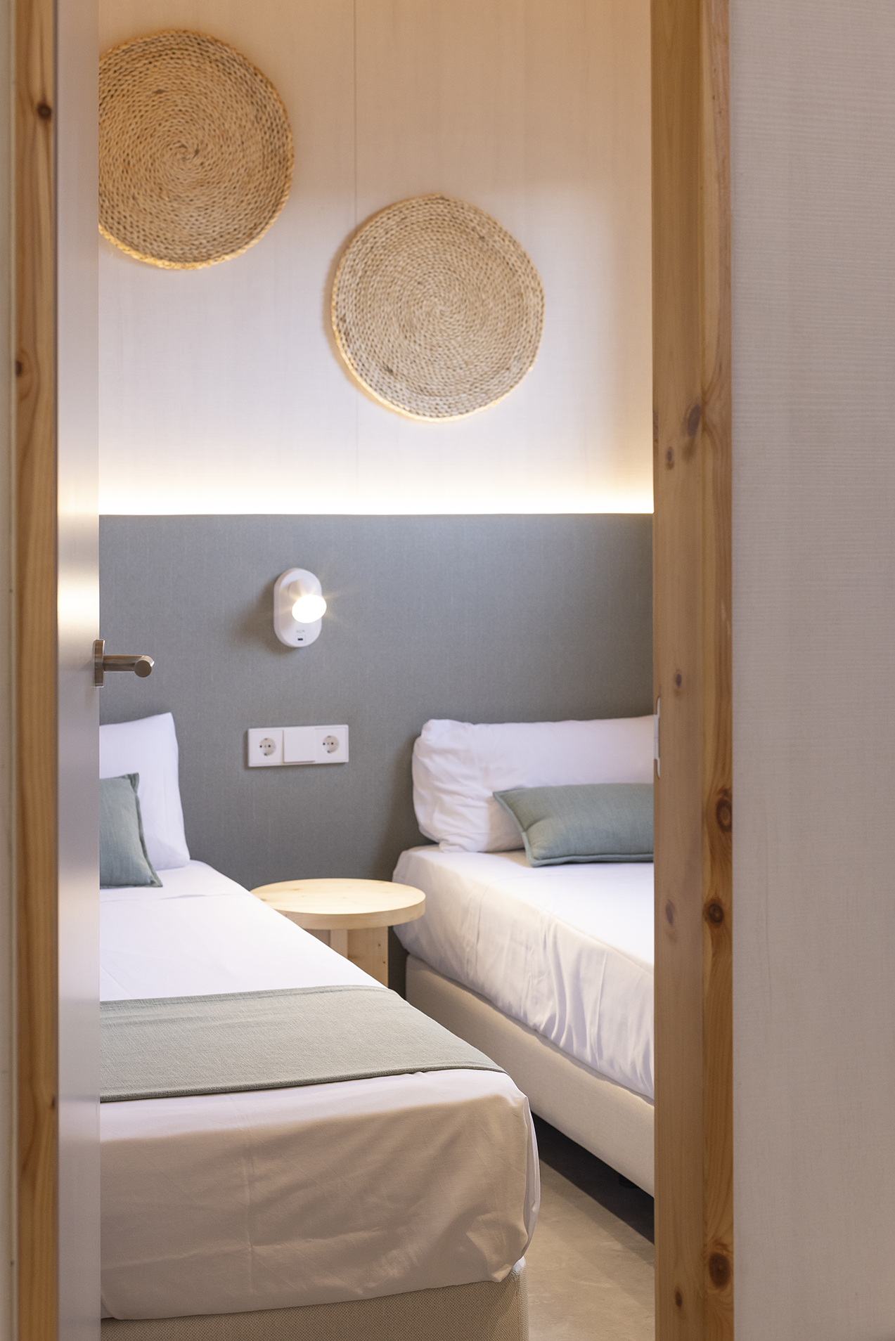 chambre à deux lits décoration méditerranéenne