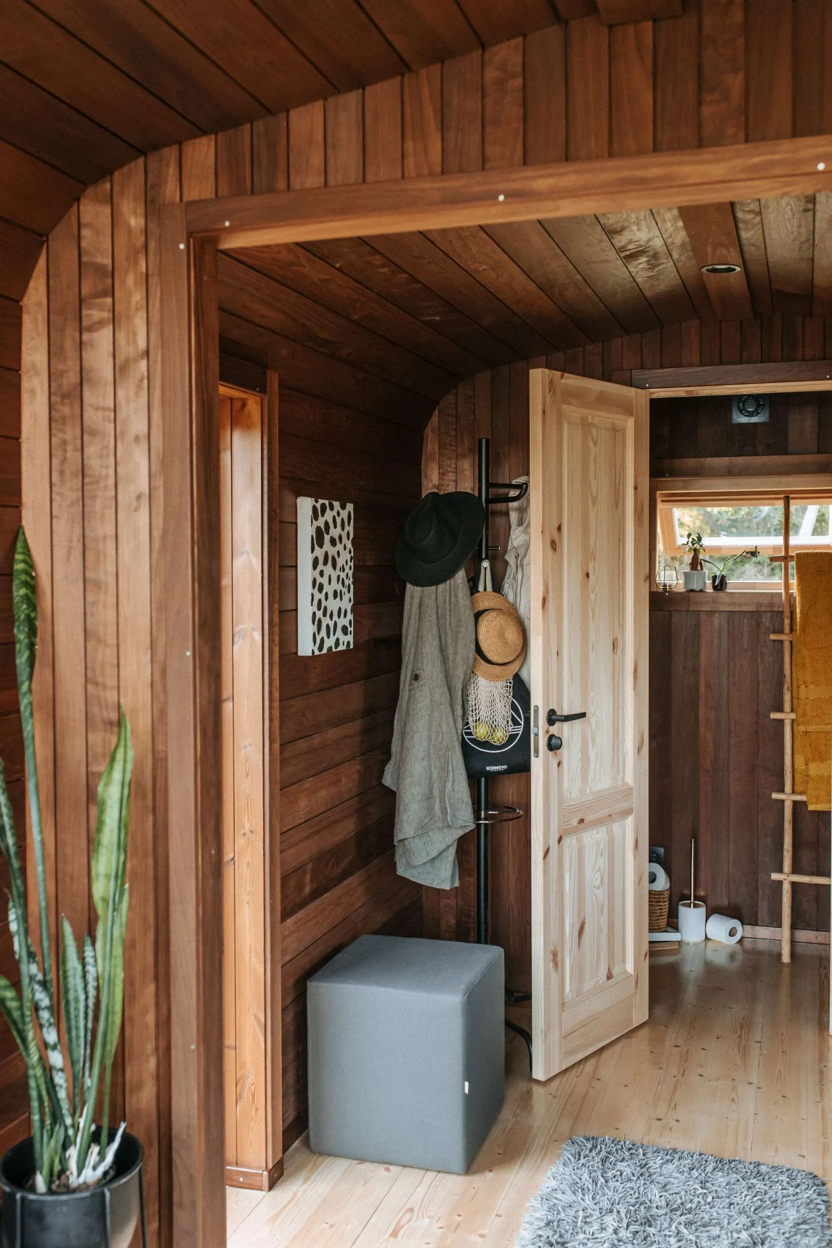 entrée tiny house Vagabond Haven entrée tiny house Vagabond Haven
