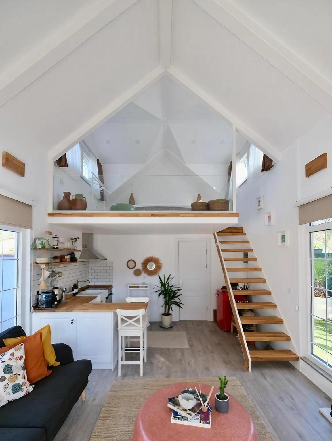 salon avec mezzanine mini maison 42m2 avec piscine Nubu House Turquie