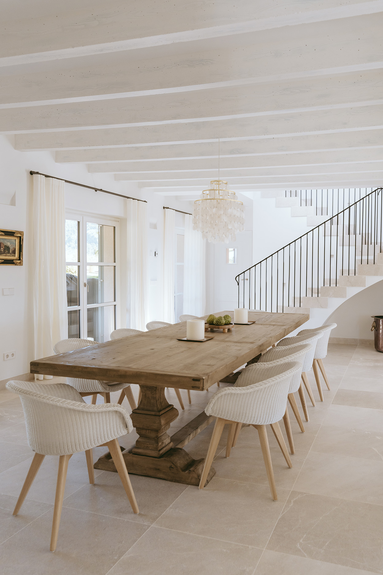 salle à manger avec poutres maison en pierres décoration contemporaine salle à manger avec poutres maison en pierres décoration contemporaine