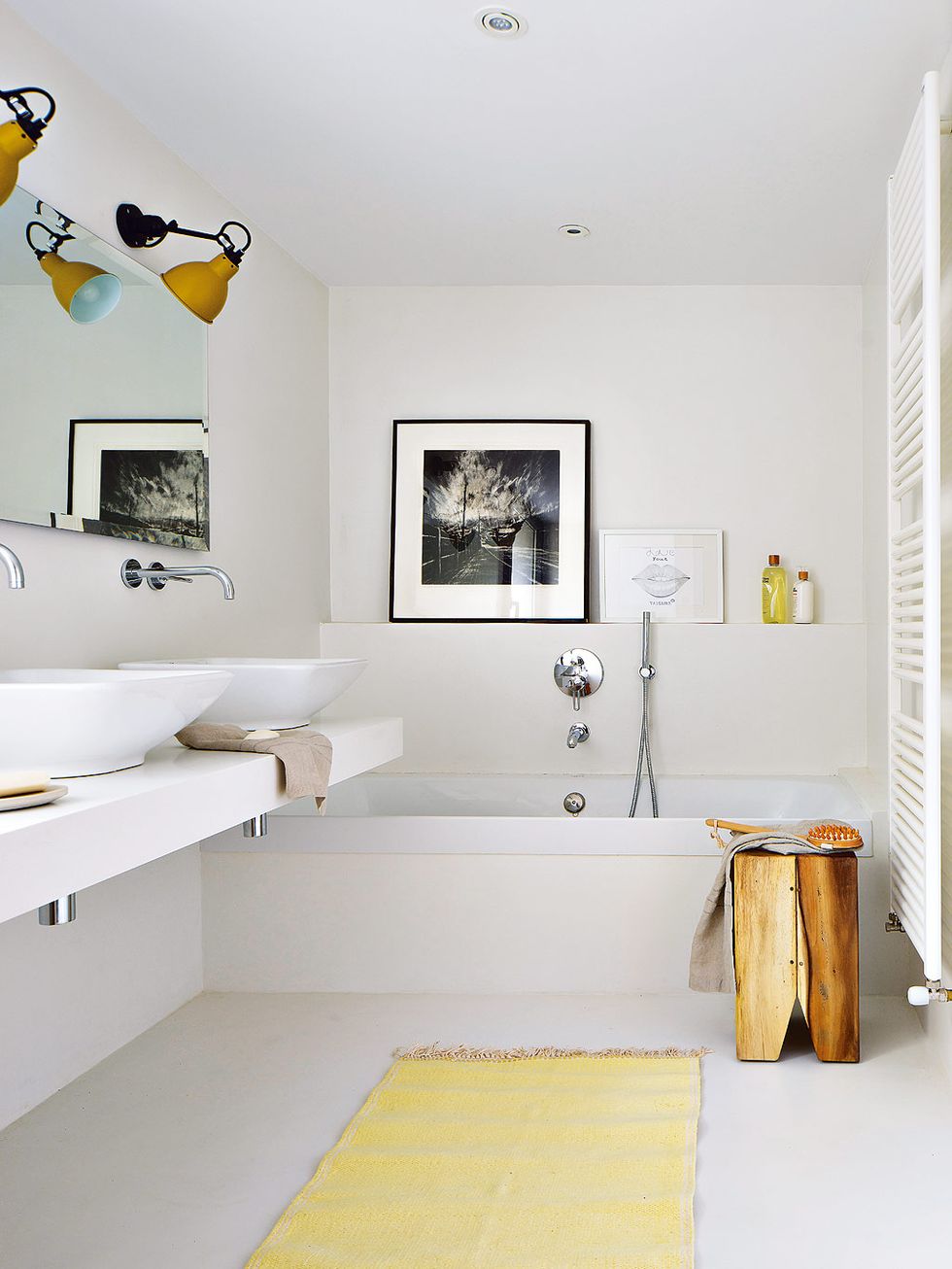 salle de bain blanche décoration contemporaine