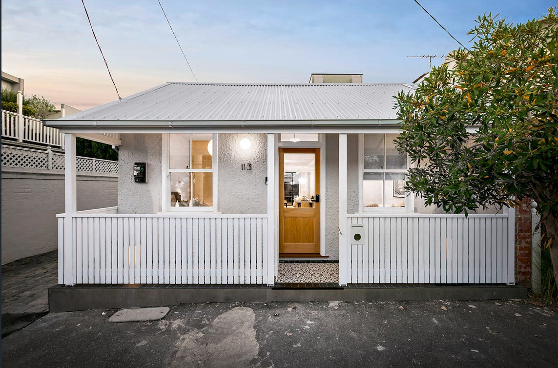 maison rénovée en style contemporain en Australie
