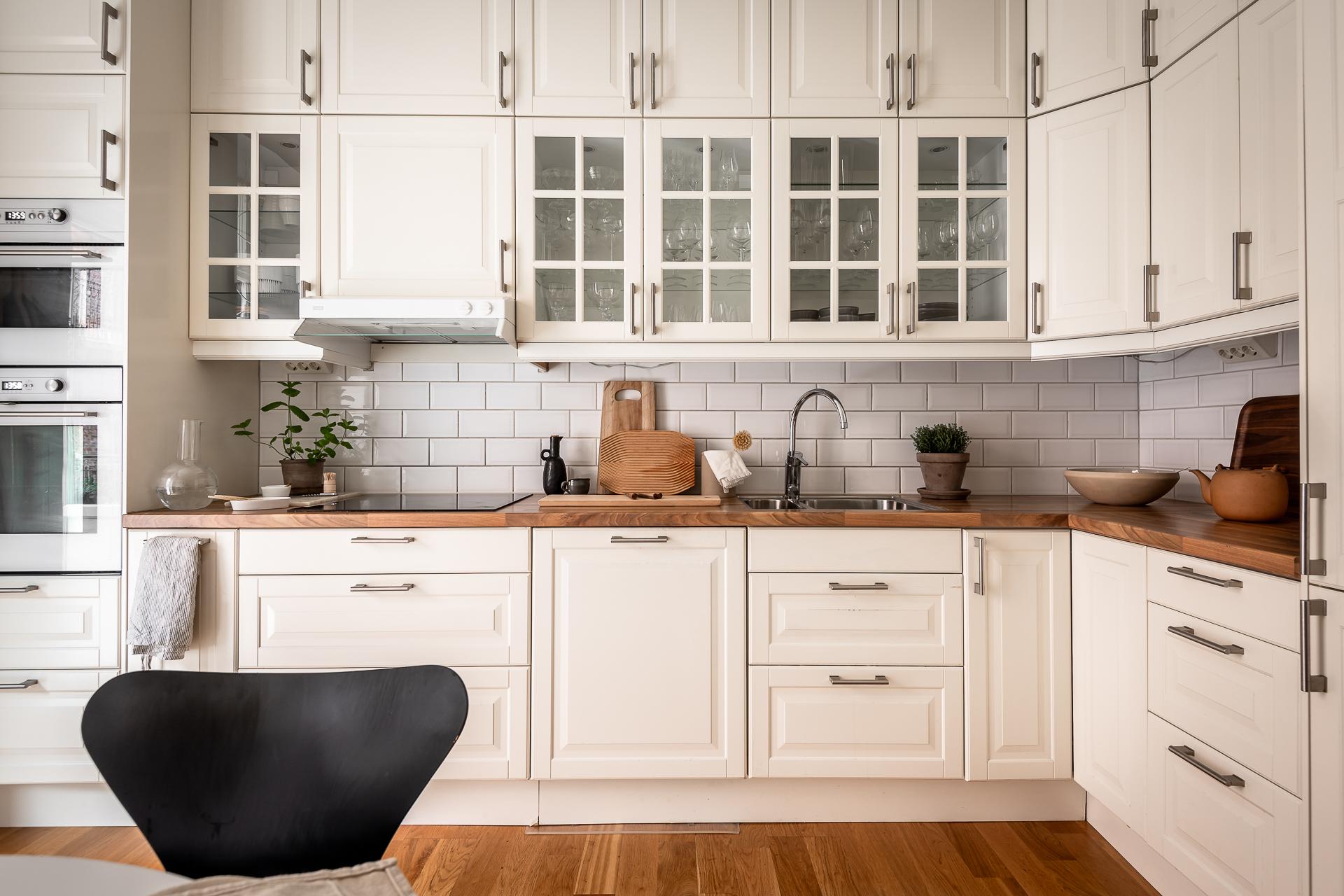 cuisine blanche et bois IKEA cuisine blanche et bois IKEA