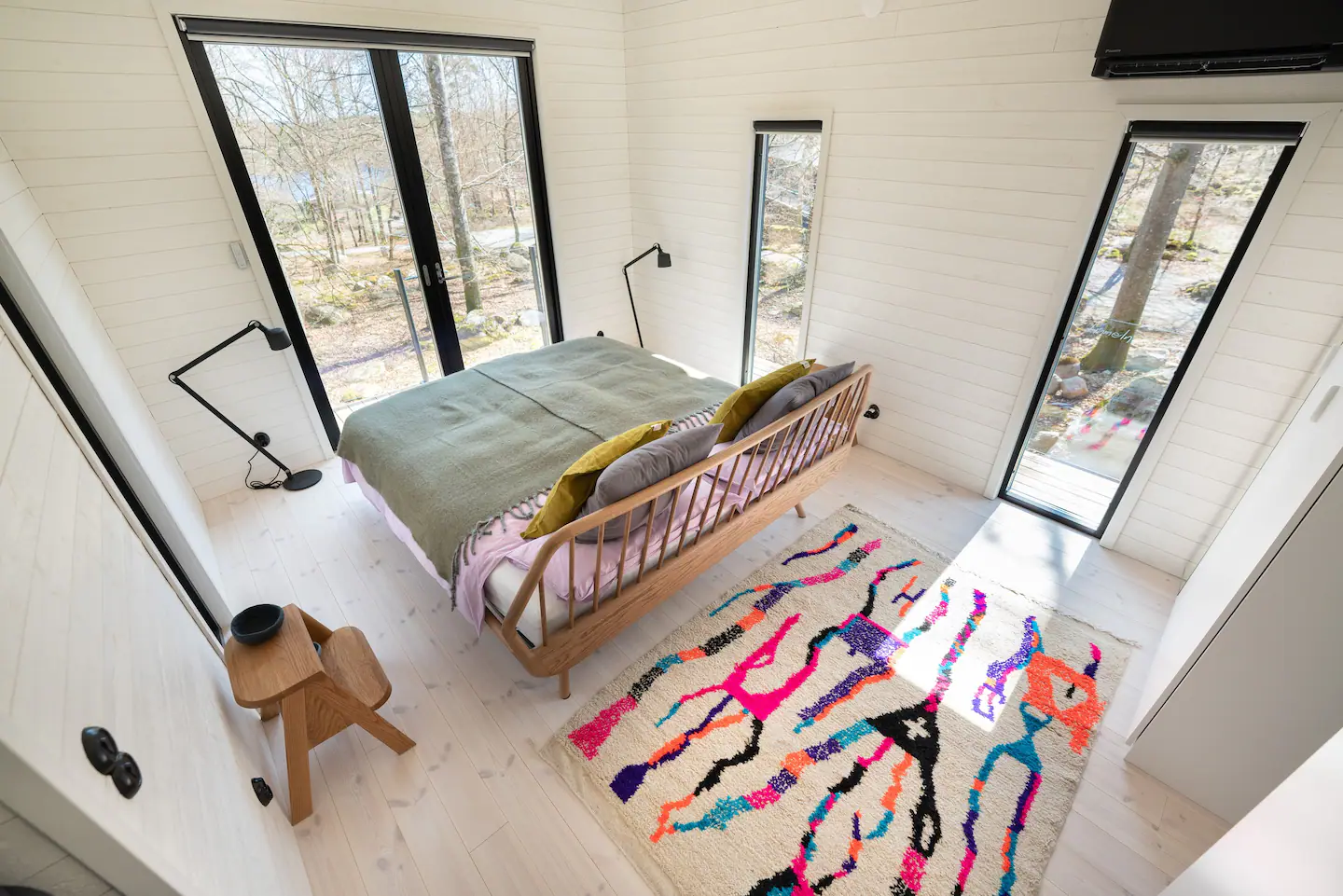 chambre petite maison 55m2 en bois noir