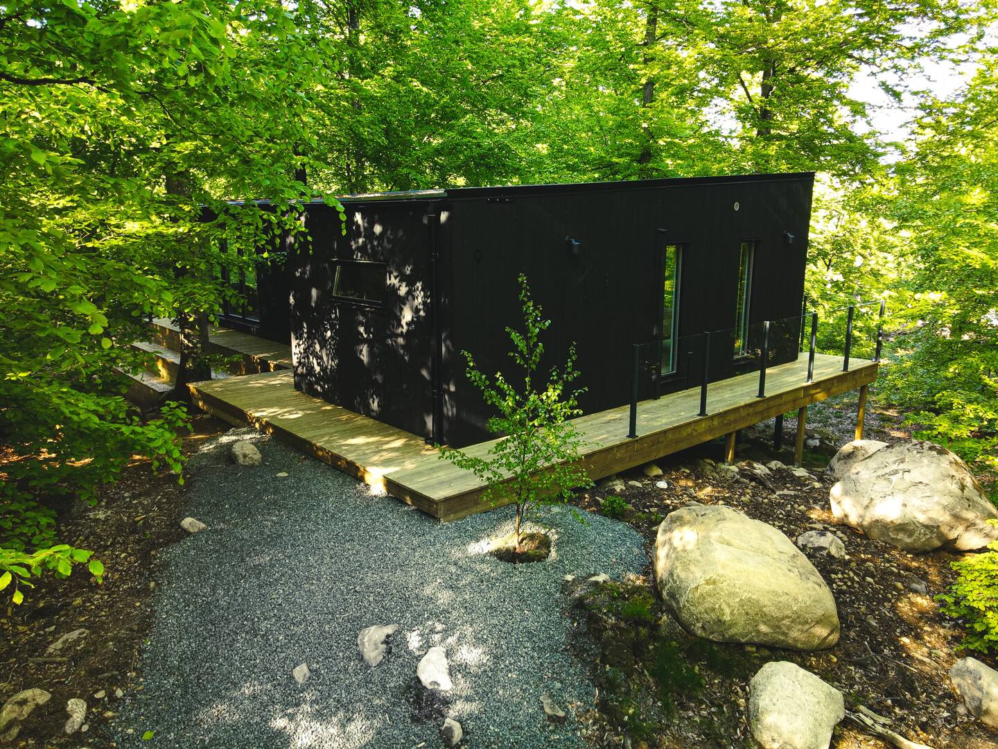 petite maison 55m2 en bois noir