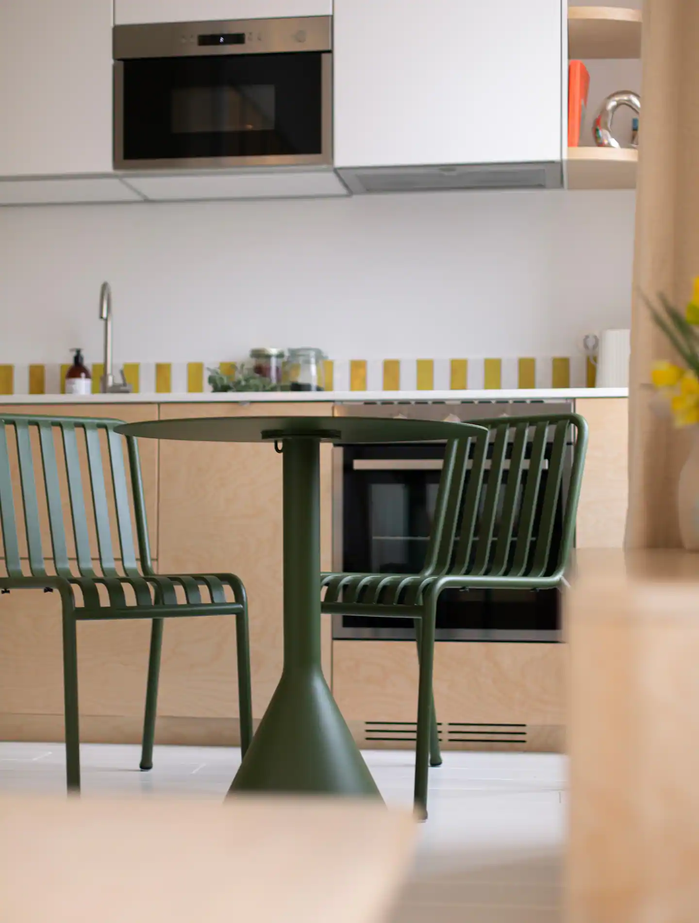 cuisine avec coin repas Palissade Hay studio 27m2 Versailles