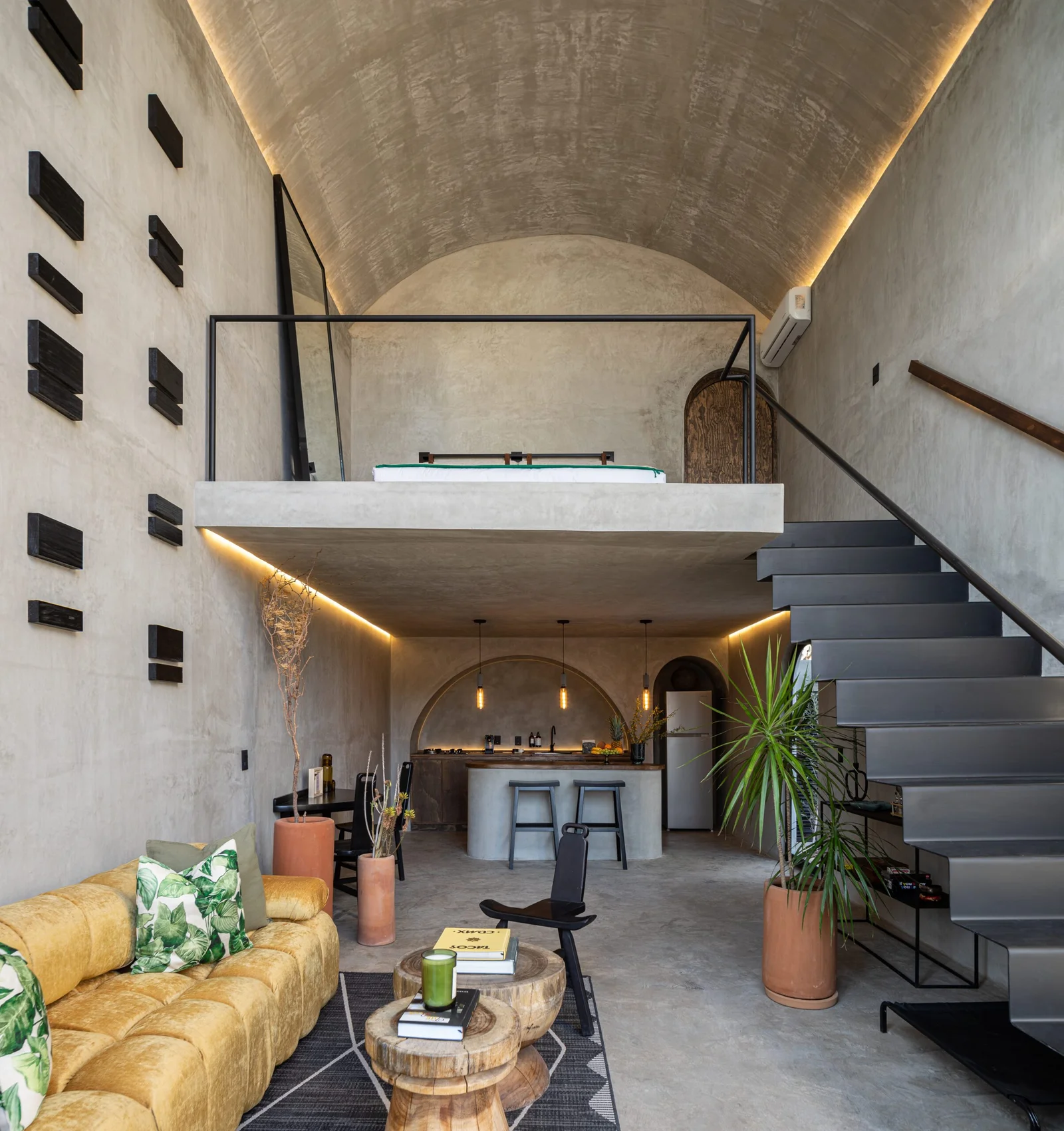 salon et cuisine maison loft en béton Casa Dom Mexique salon et cuisine maison loft en béton Casa Dom Mexique