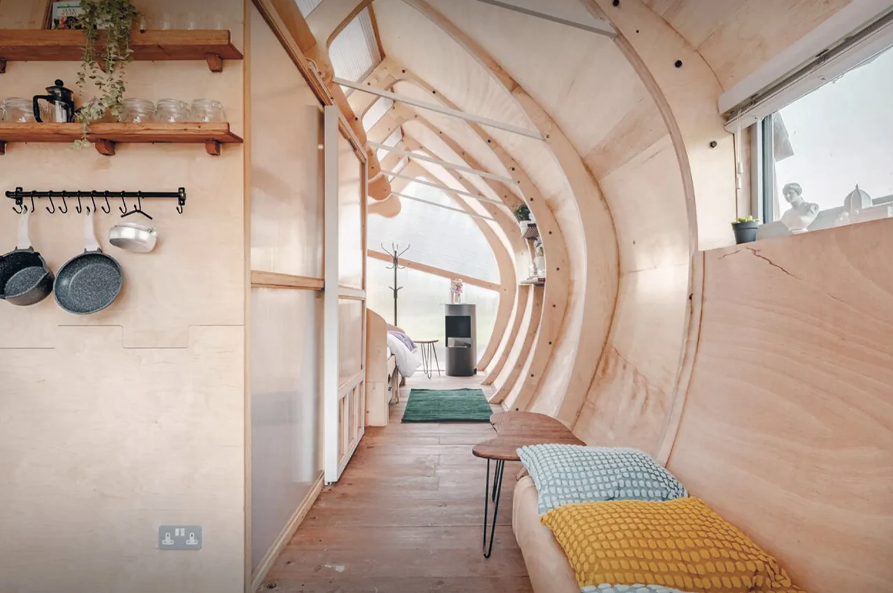 salon petite maison 33m2 Monocoque Cabin Markos Design Workshop salon petite maison 33m2 Monocoque Cabin Markos Design Workshop