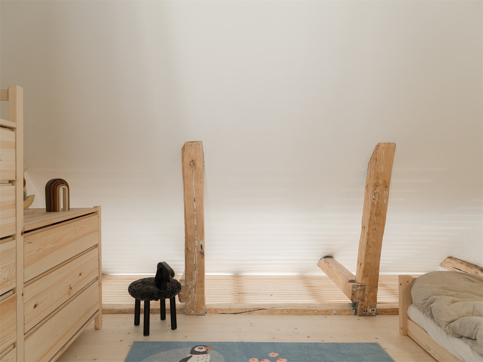 chambre avec poutres décoration scandinave et naturelle chambre avec poutres décoration scandinave et naturelle