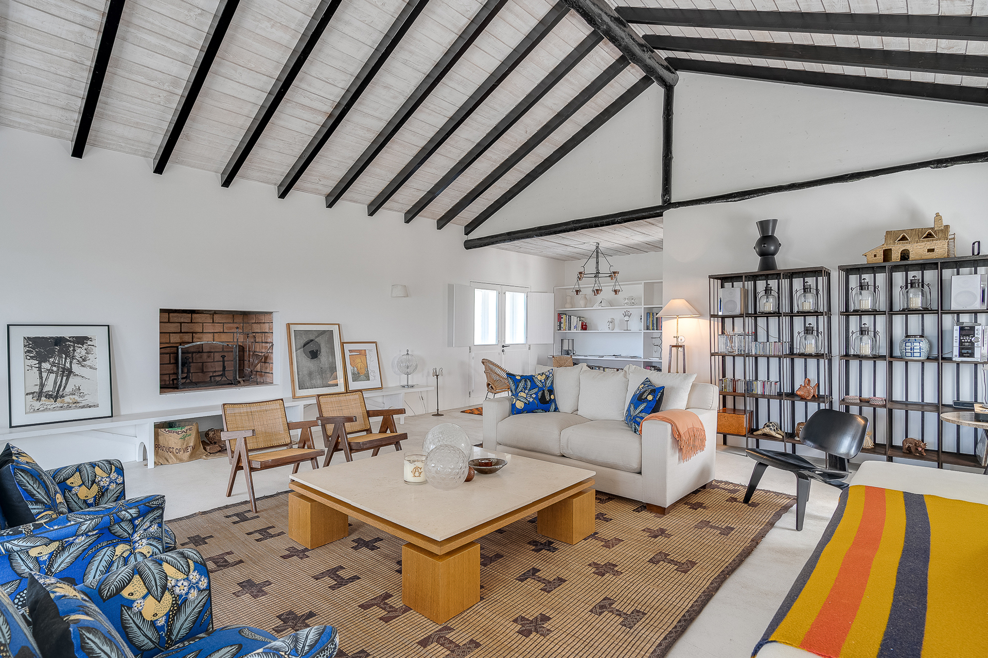 salon maison Comporta décoration contemporaine