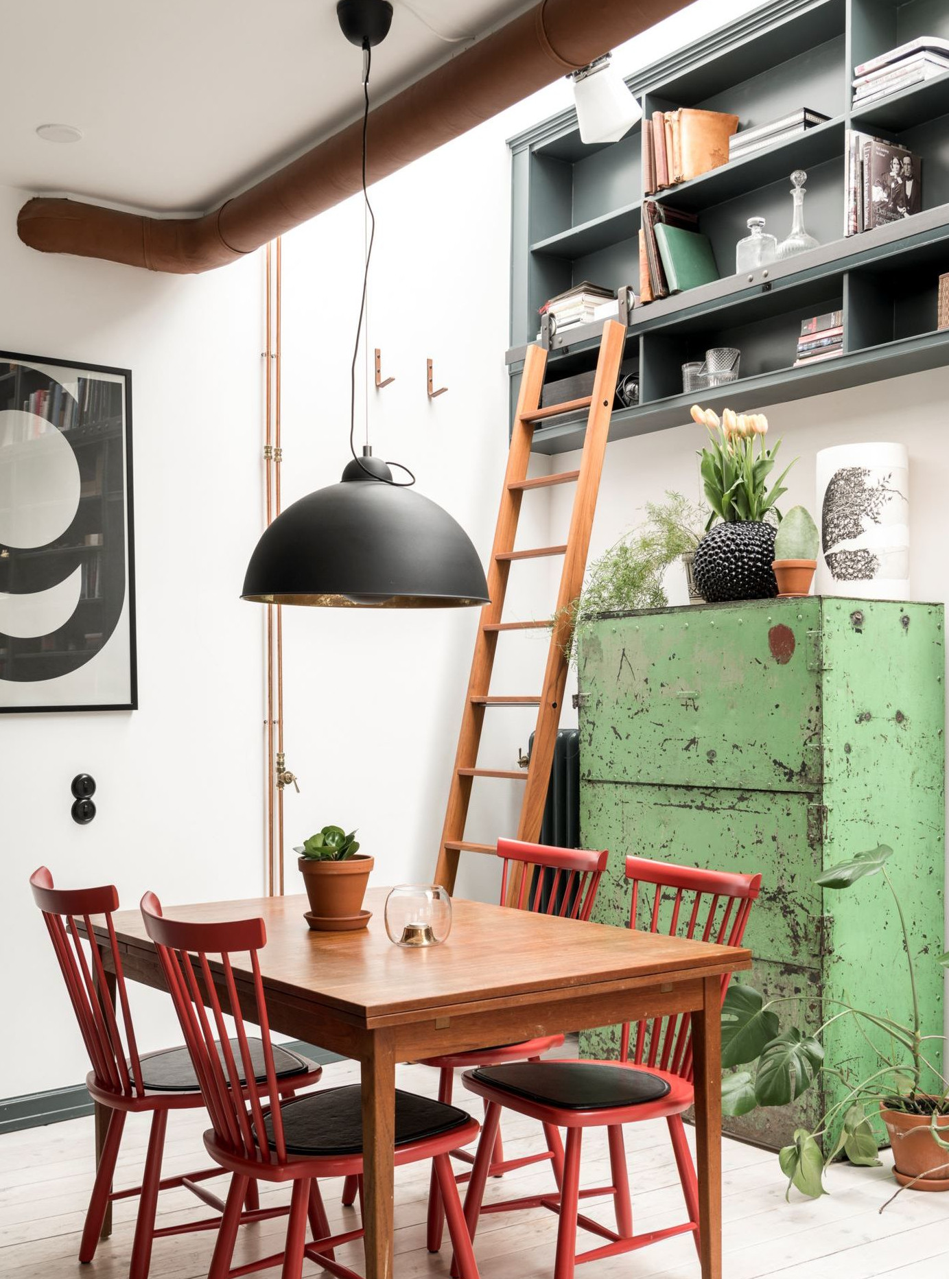 salle à manger appartement 79m2 décoration vintage et industrielle