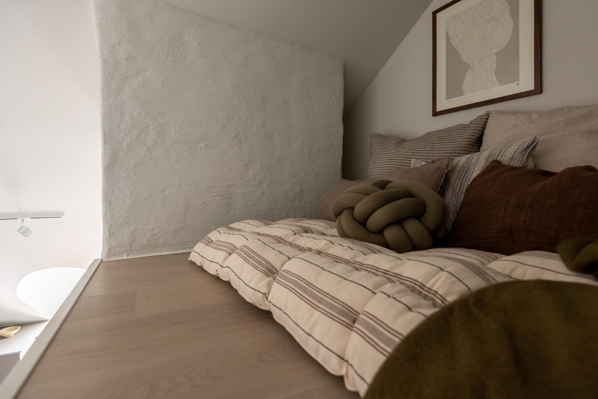 lit sur petite mezzanine appartement 34m2