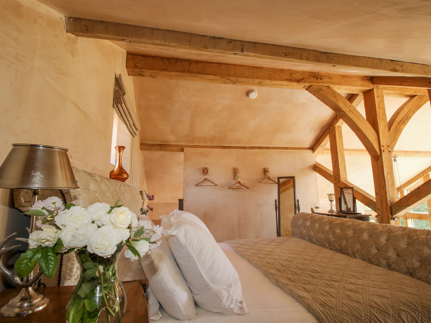 chambre avec poutres ancienne grange rénovée chambre avec poutres ancienne grange rénovée