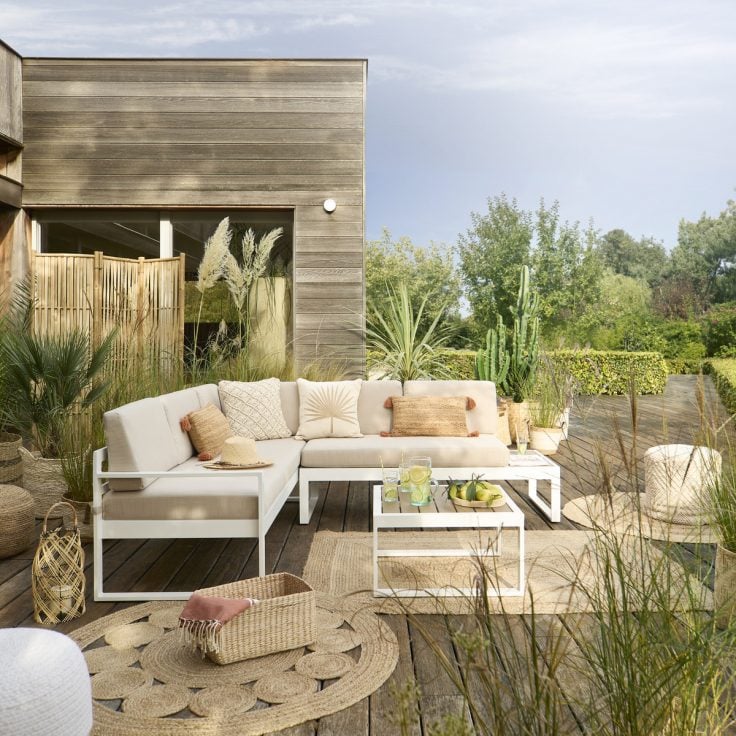 maison en bois nouvelle collection BUT pour les jardins, les terrasses et les balcons
