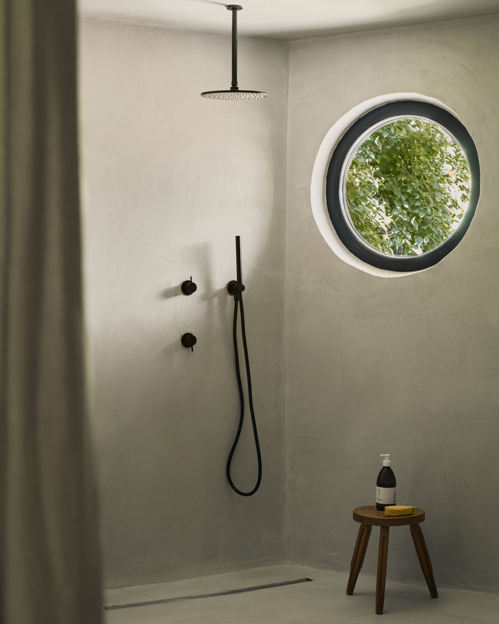 salle de bain minimaliste maison Autriche I-am-Escape