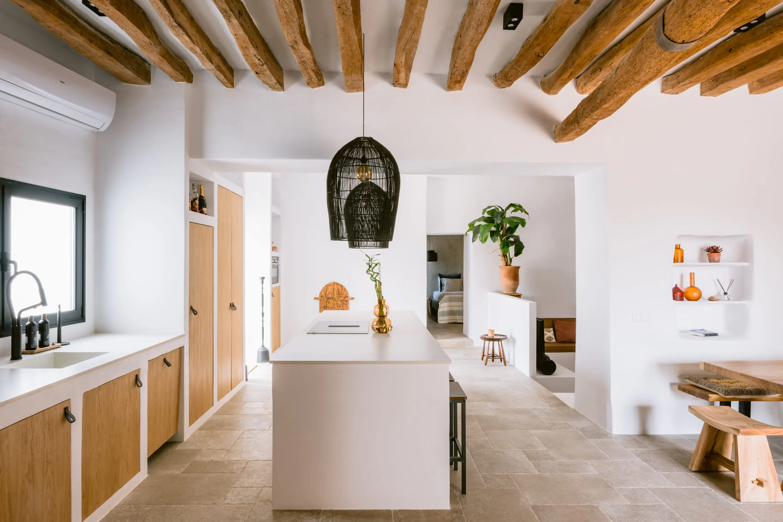 cuisine ouverte avec salle à manger