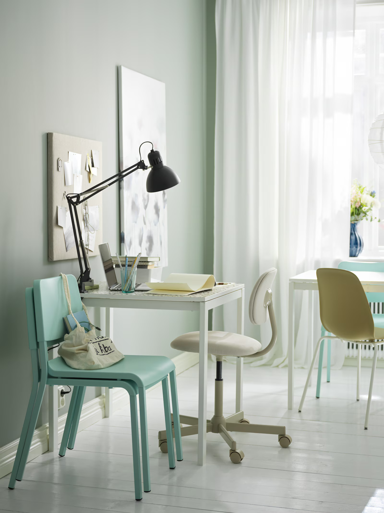 bureau mur vert