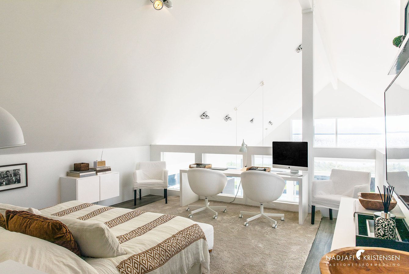 chambre avec bureau sur mezzanine