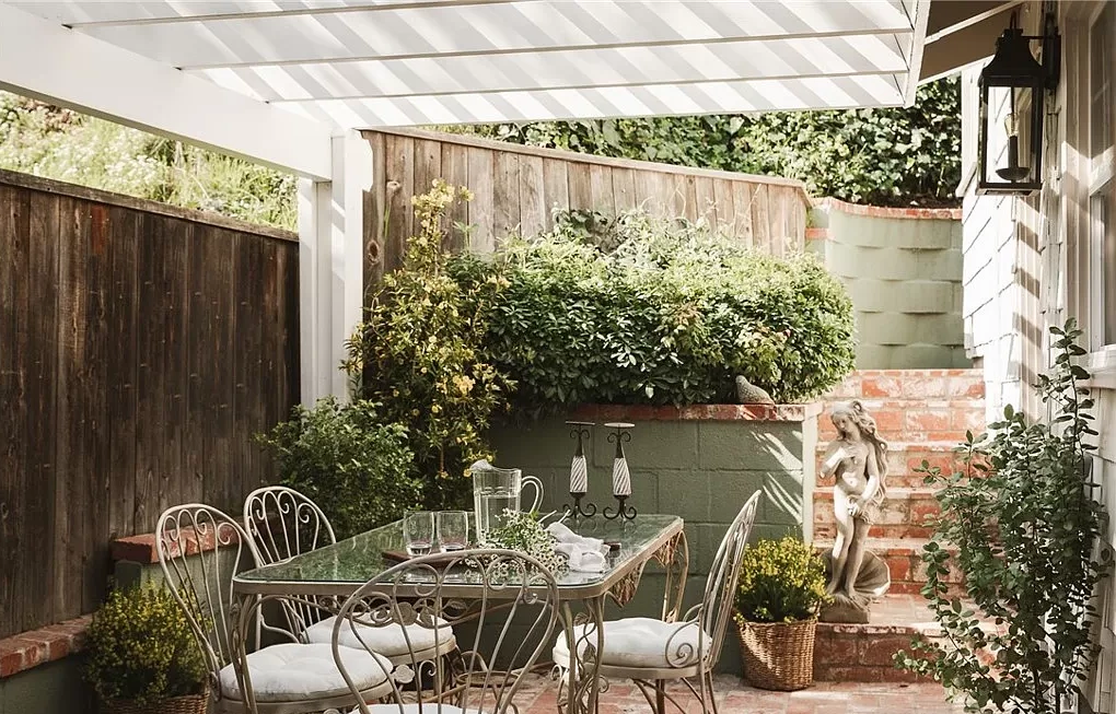 jardin e ville avec pergola blanche jardin e ville avec pergola blanche