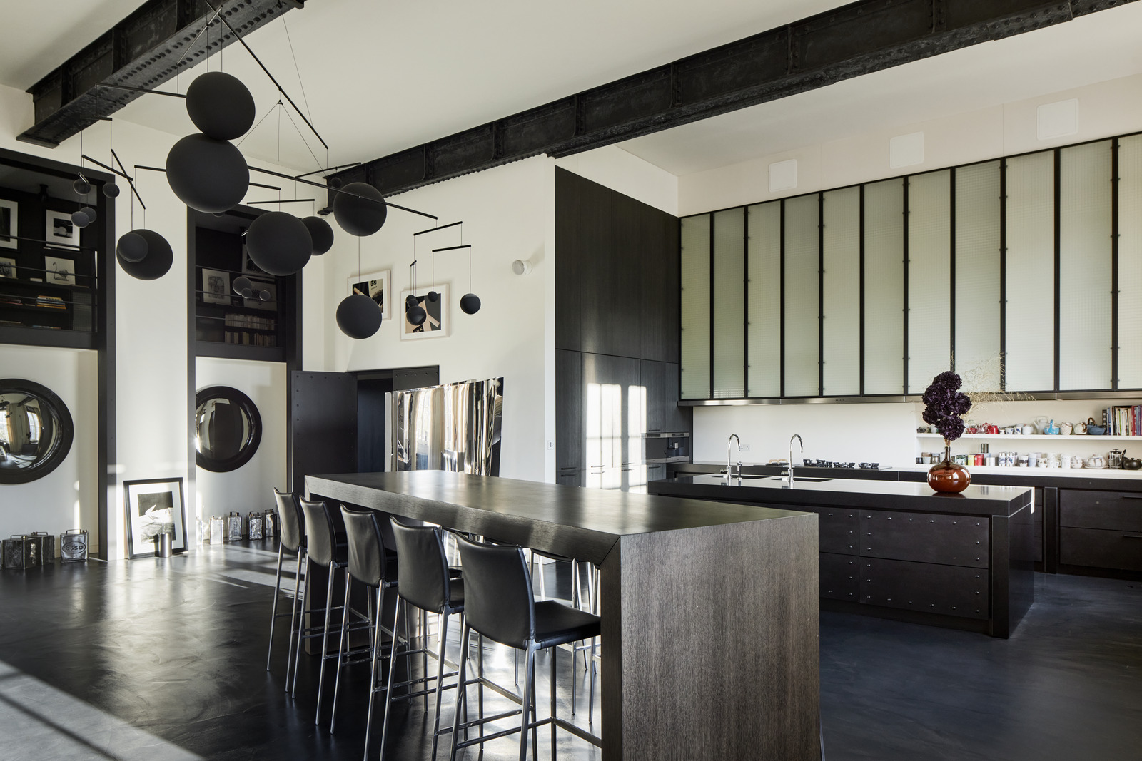 cuisine loft monochrome