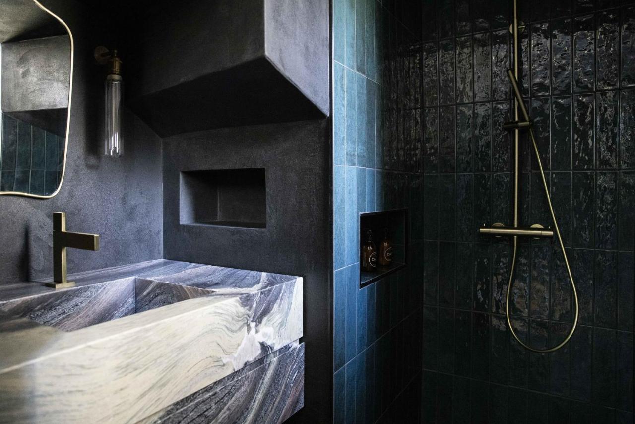 salle de bain marbre Maison de Magescq dans les Landes salle de bain marbre Maison de Magescq dans les Landes
