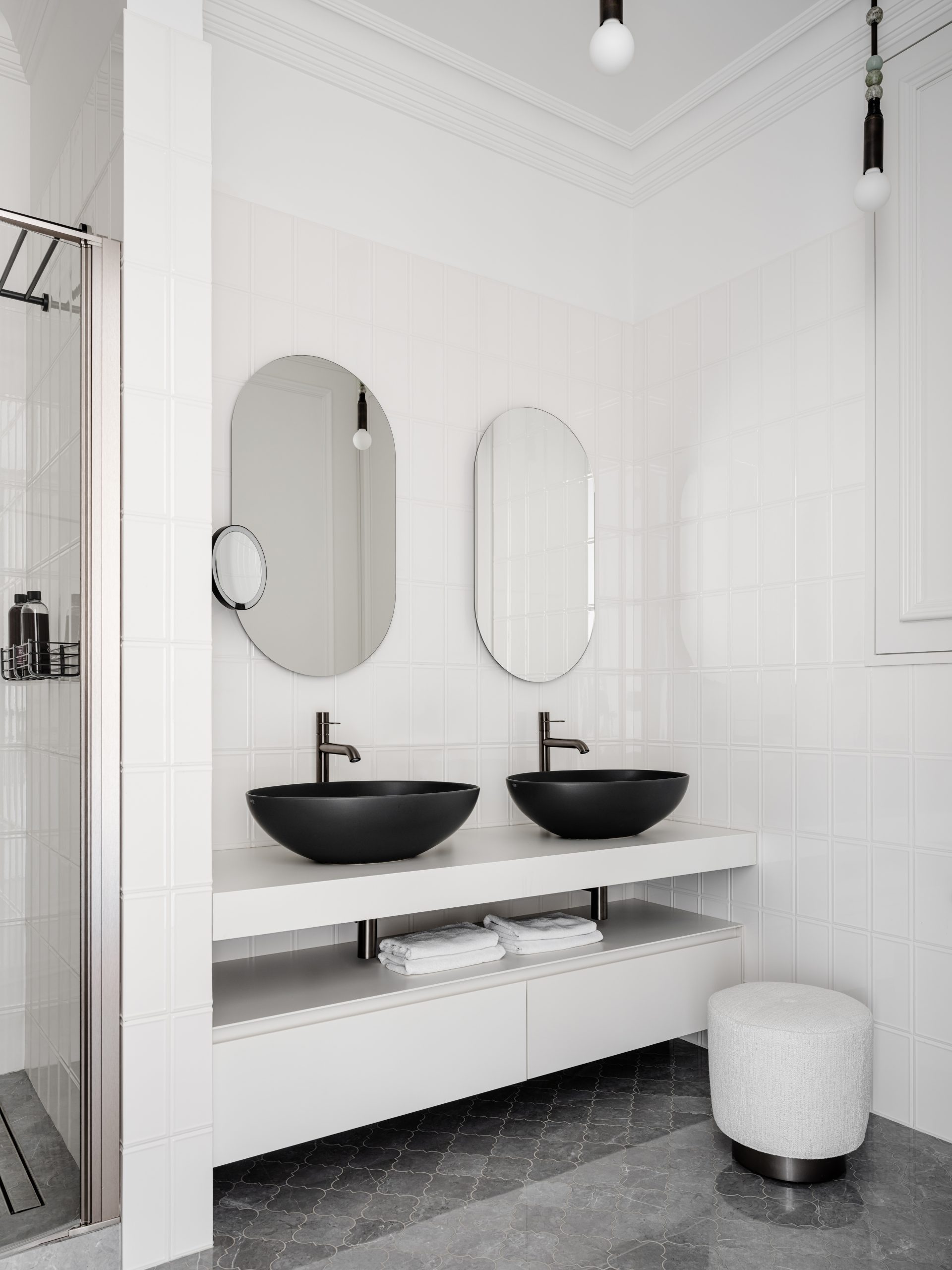 salle de bain noire et blanche design salle de bain noire et blanche design