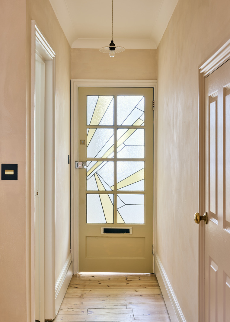 entrée avec porte vitraux entrée avec porte vitraux