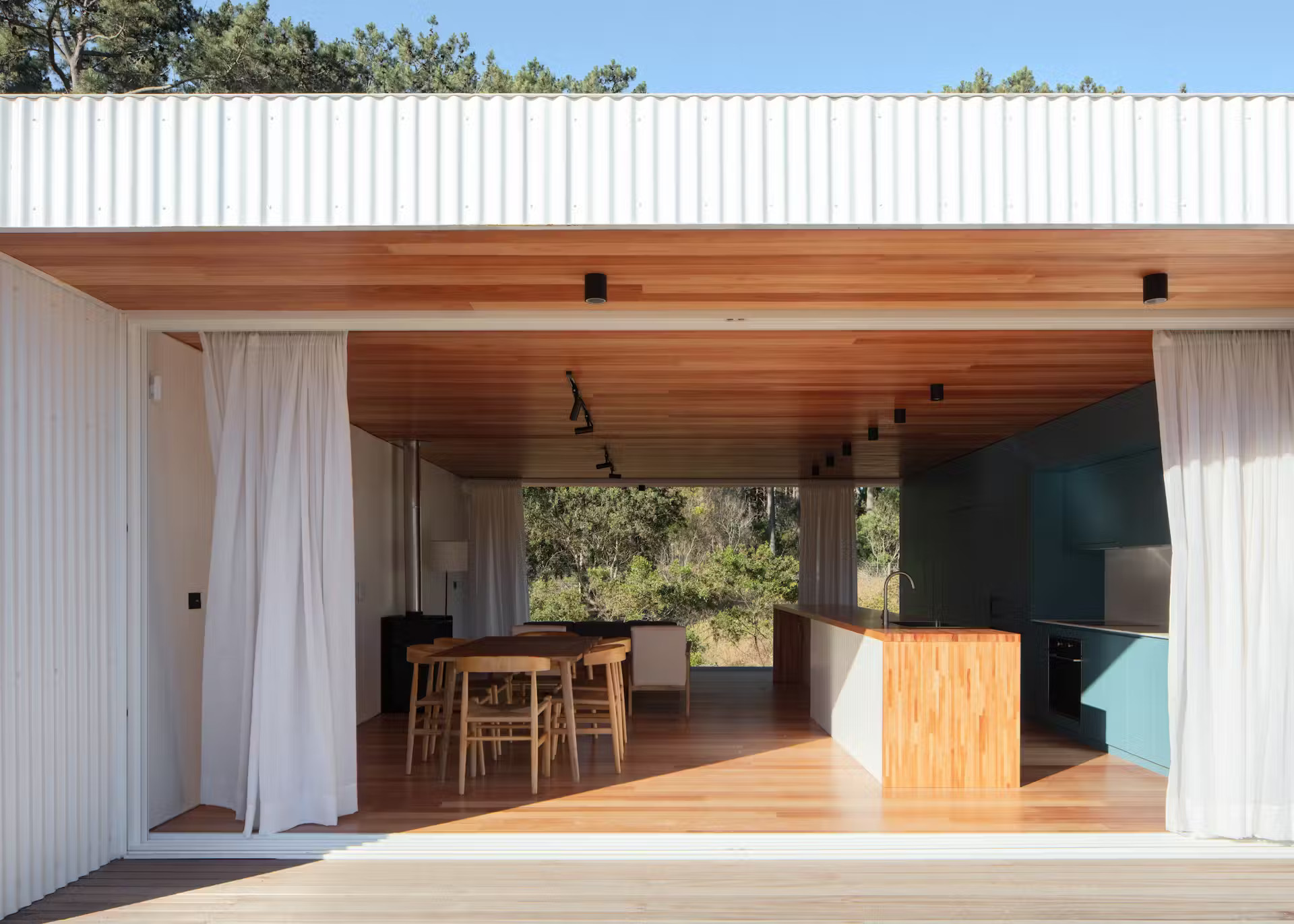 maison préfabriquée TRICA House par Estudio iHouse maison préfabriquée TRICA House par Estudio iHouse