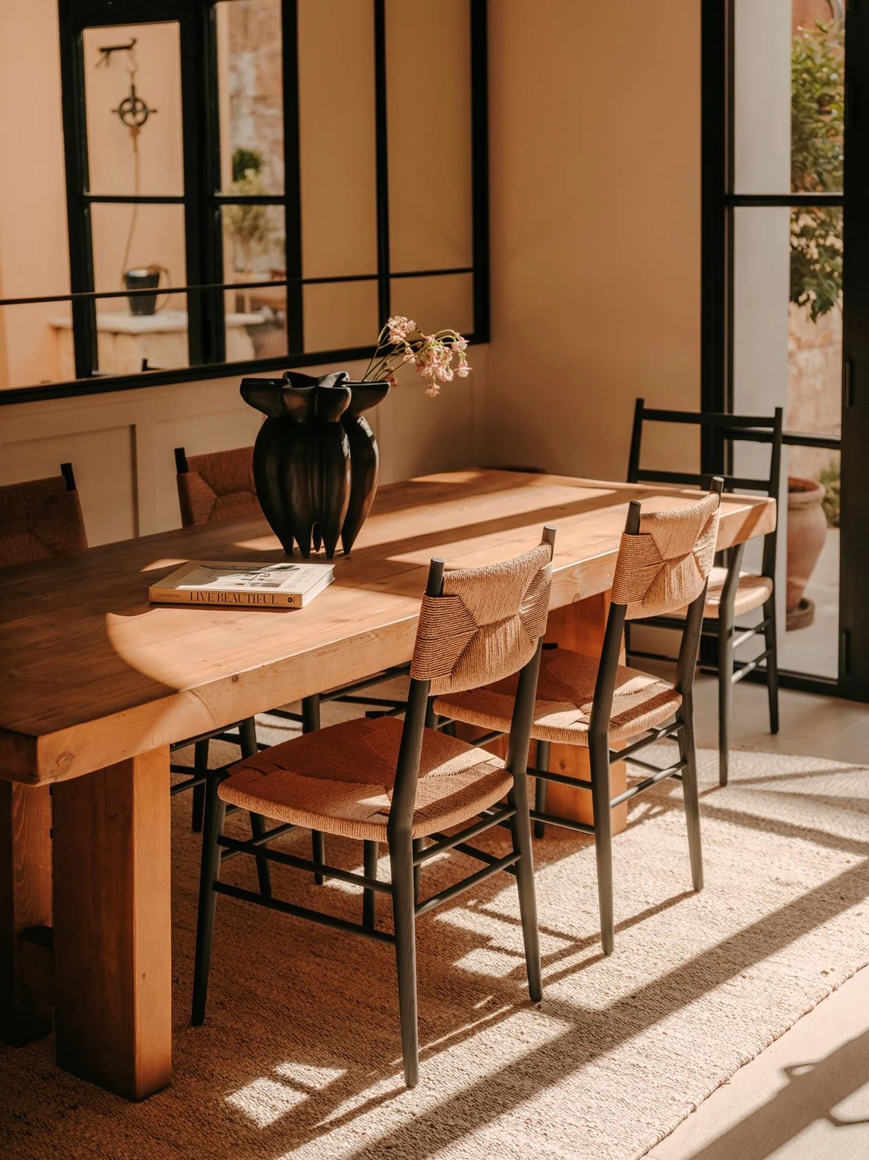 salle à manger décoration méditerranéenne et rustique chic