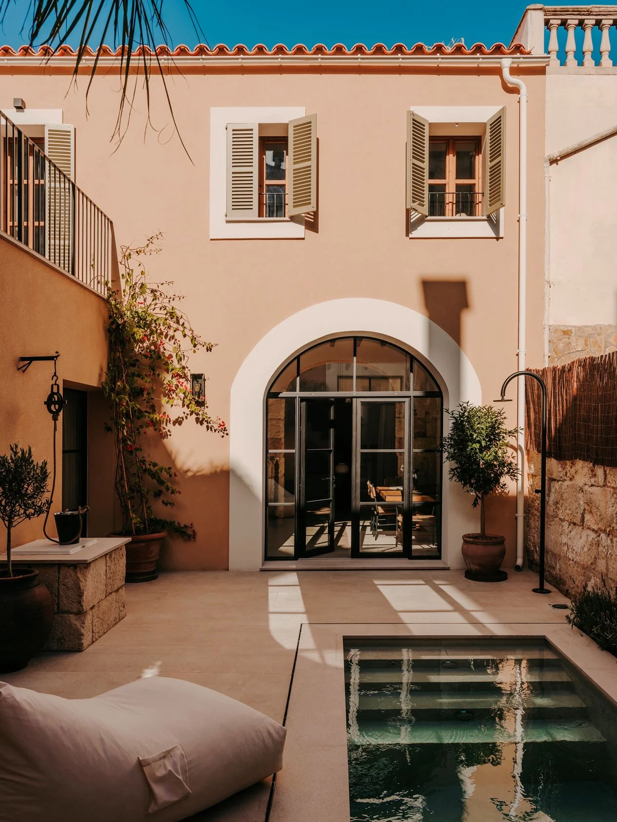 maison de ville avec jardin et piscine