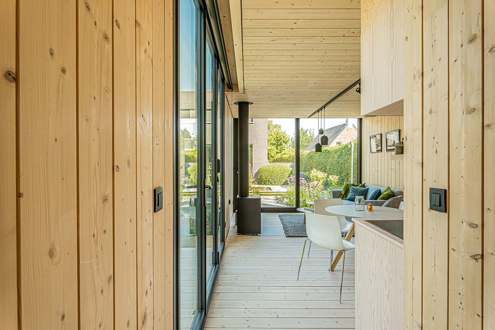 salon et cuisine studio de jardin en bois