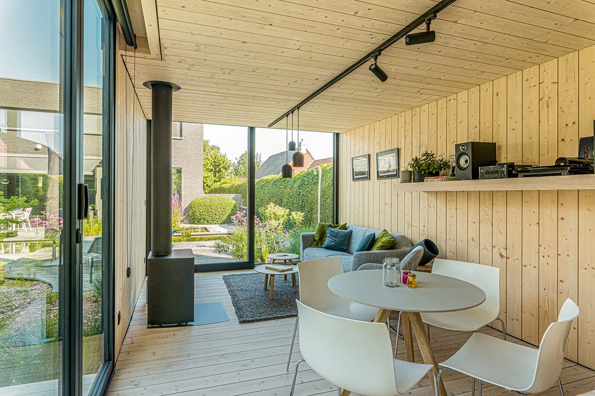 salon et salle à manger studio de jardin en bois