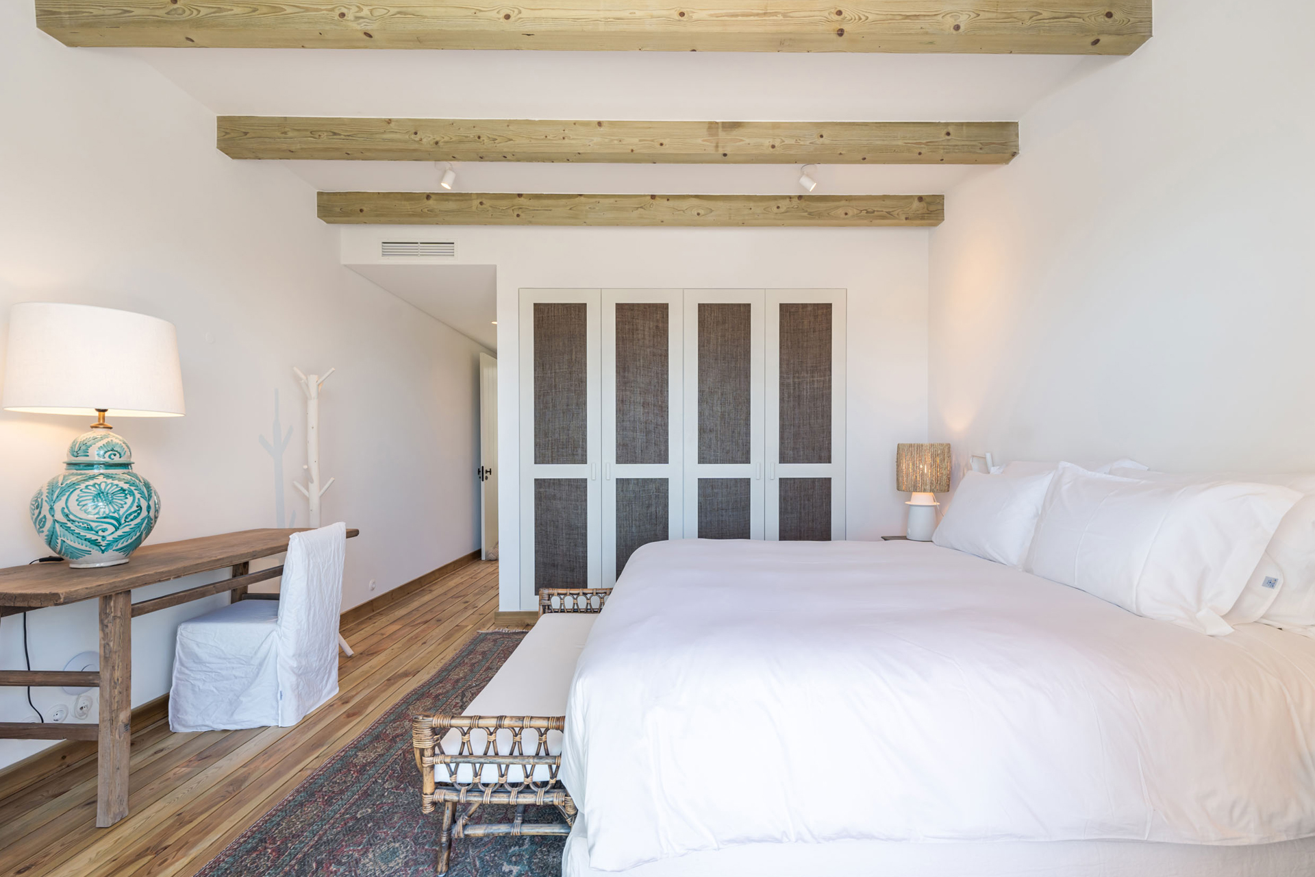 chambre décoration naturelle maison de plage avec piscine Comporta