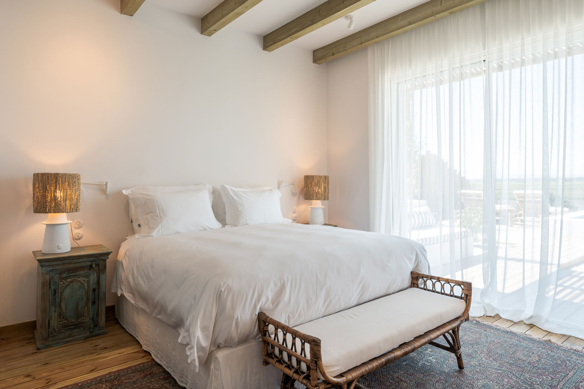 chambre décoration naturelle maison de plage avec piscine Comporta
