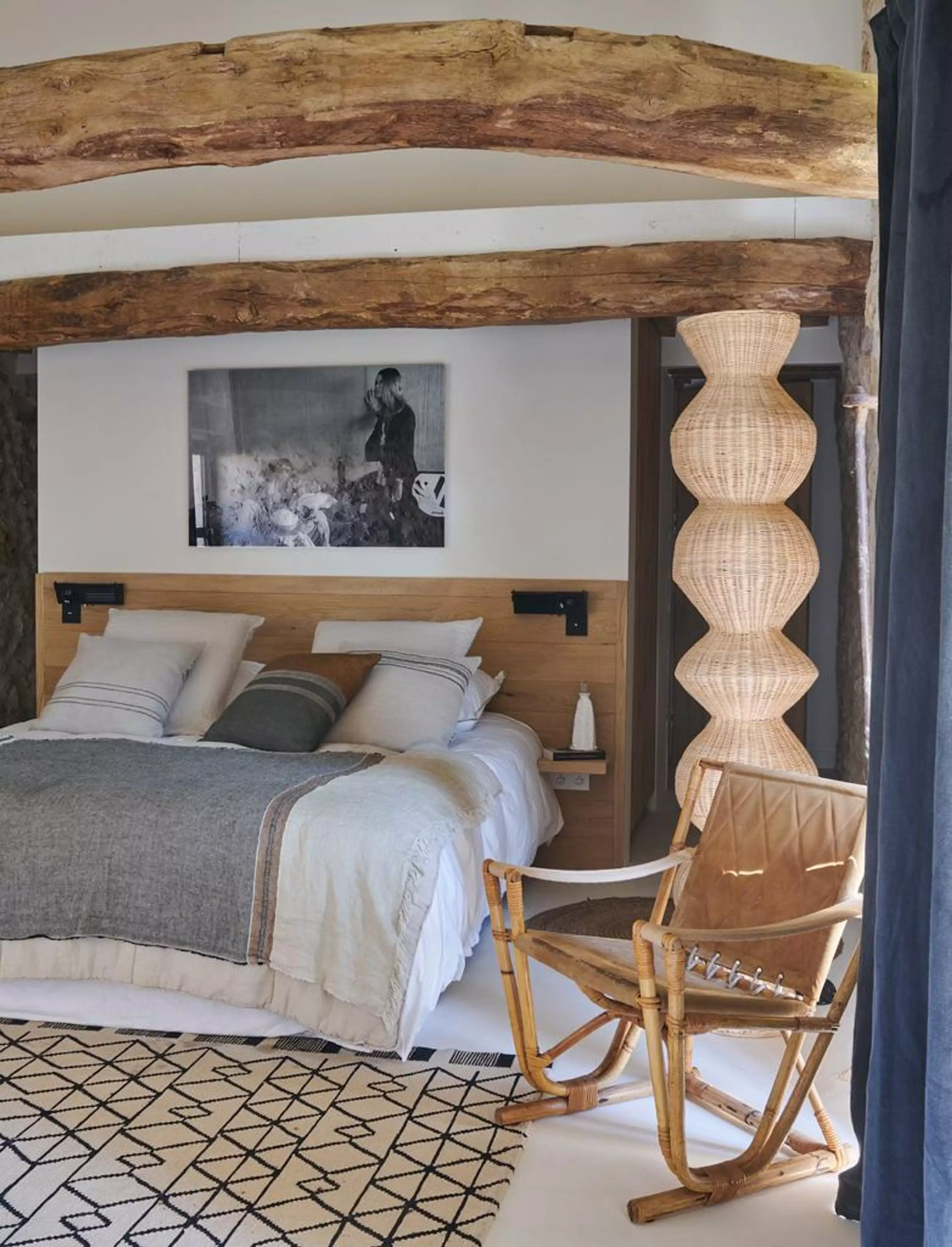 chambre décoration contemporaine maison en pierres rénovée