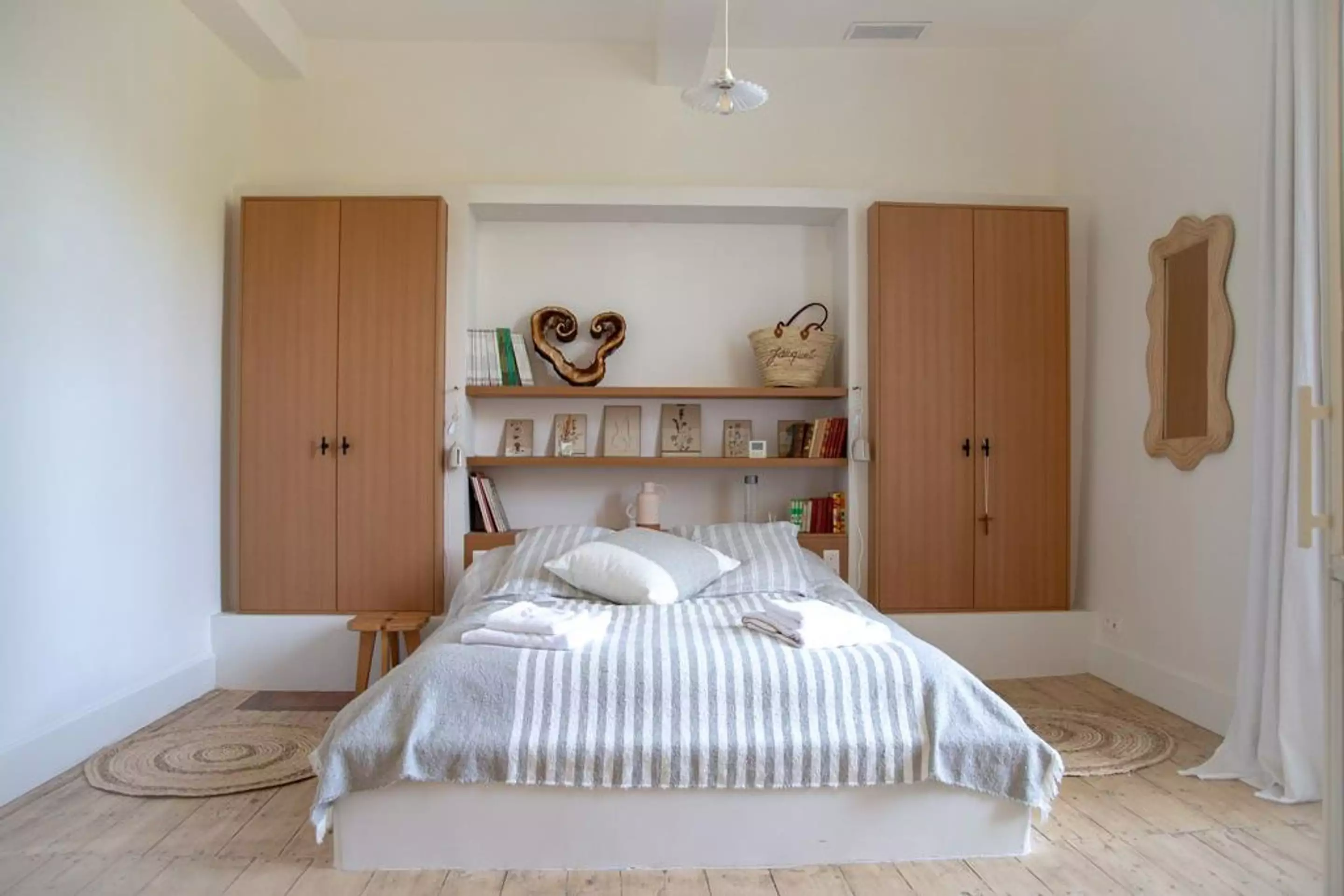 chambre décoration contemporaine maison en pierres rénovée