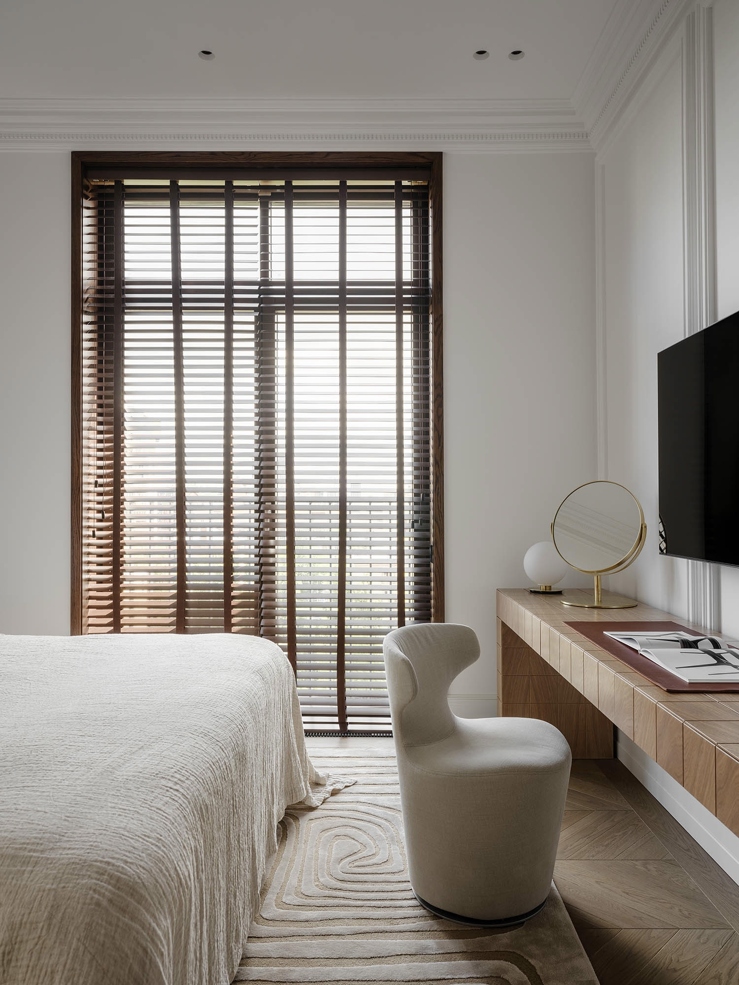chambre avec bureau