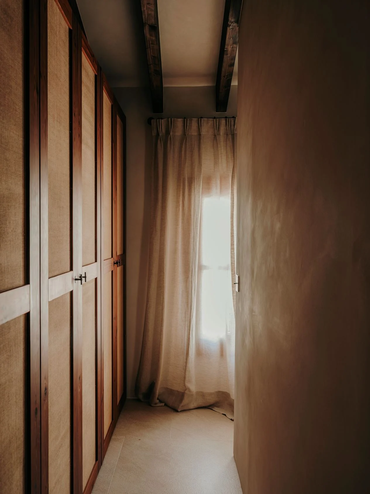 dressing portes cannage et bois