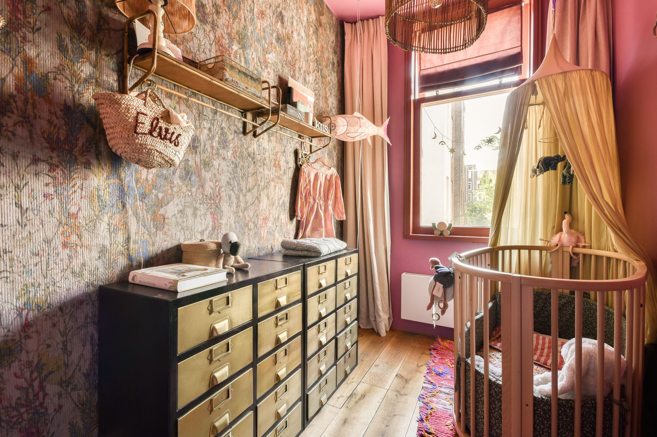 chambre enfant appartement avec jardin décoration colorée et vintage chambre enfant appartement avec jardin décoration colorée et vintage